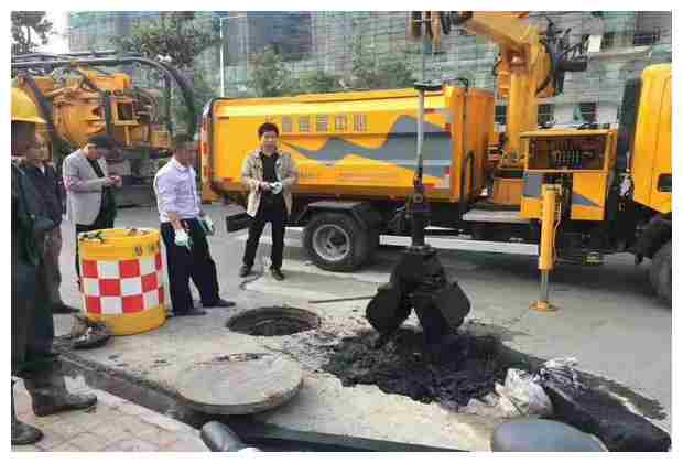 八角清掏化糞池多少錢一車的市場(chǎng)價(jià)格分析