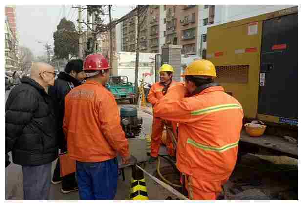 穆園子村油垢溝管道清淤是怎樣的呢